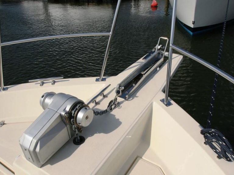 WINDLASS REPAIR Lightning Electrical Service